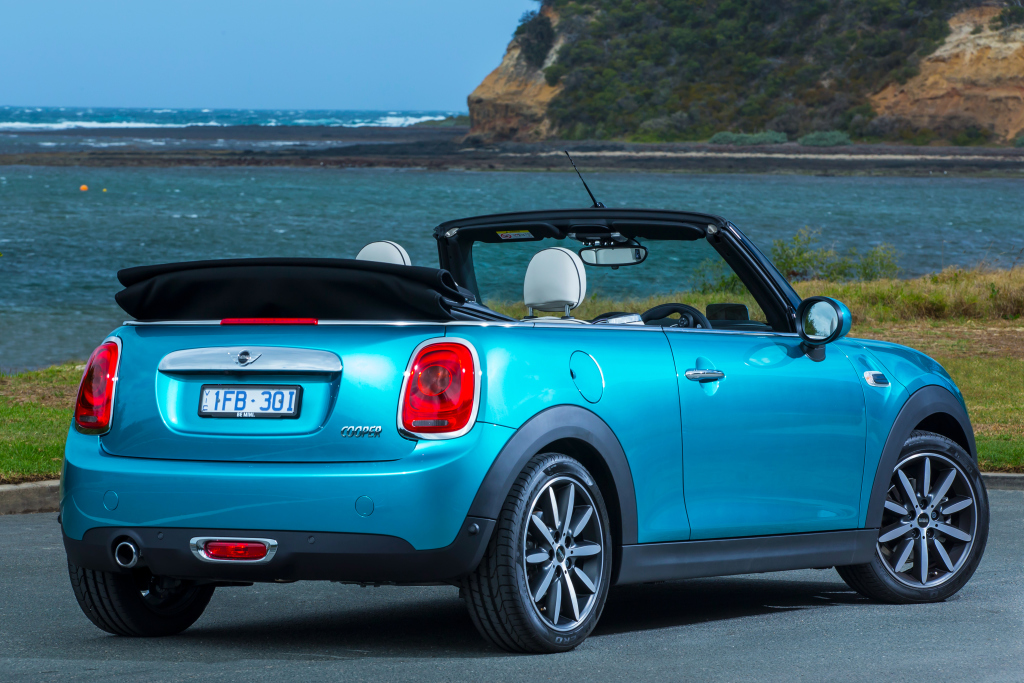 MINI Cabrio F57 Cooper 