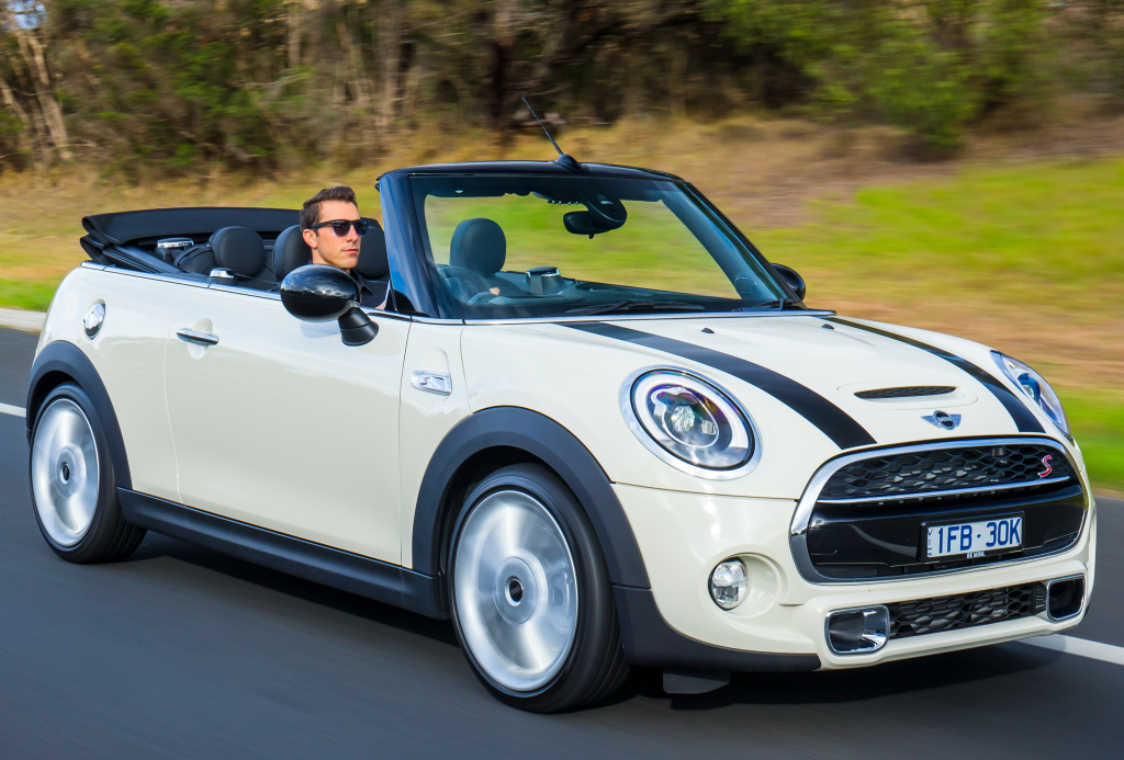 MINI Cabrio F57 Cooper D