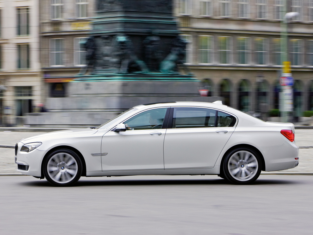 BMW 7 серия F01, F02 (2008-2012)