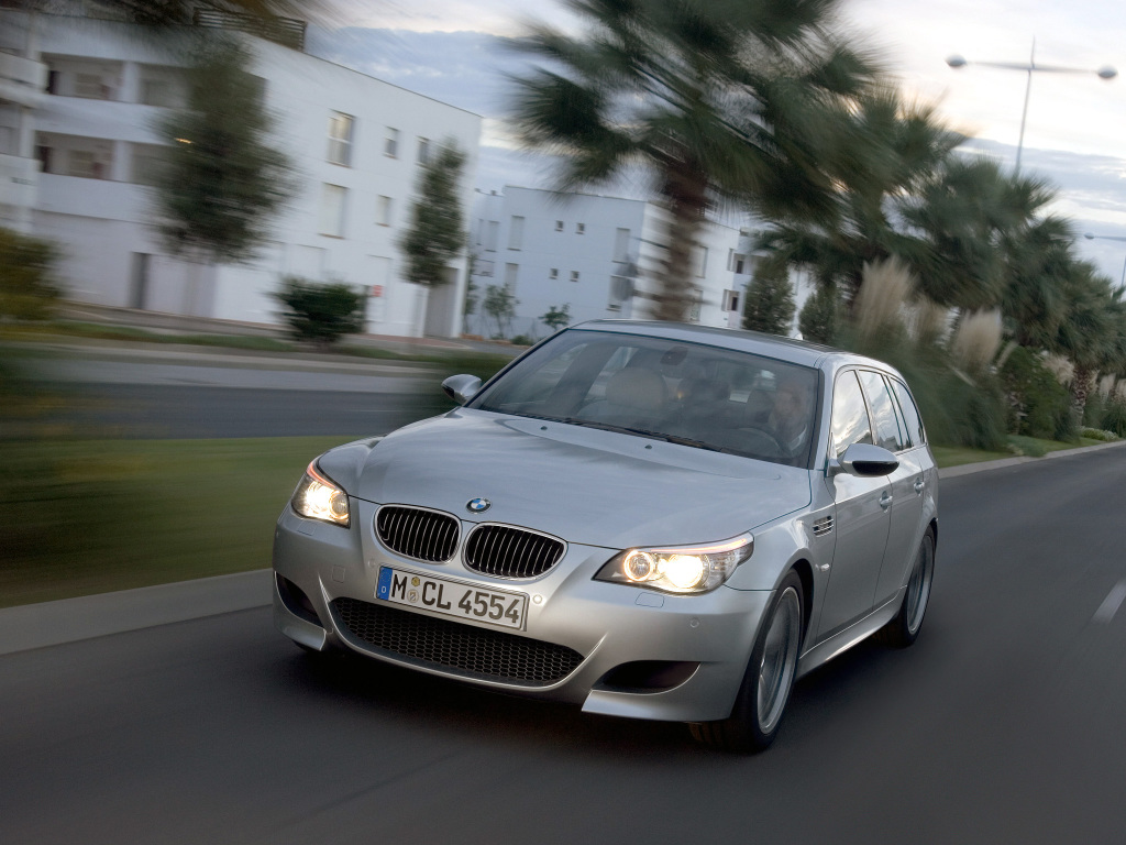 BMW  М серия М5 Е60, Е61 (2004-2010)