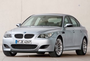 M5 E60, E61 (2004 - 2010)