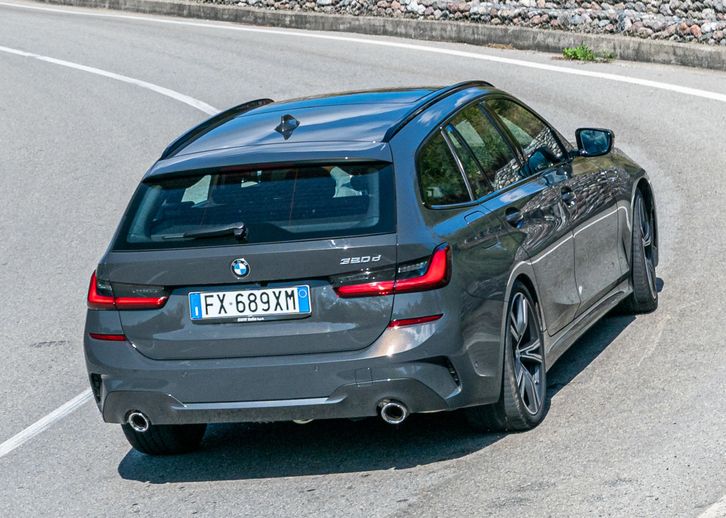 BMW 3 серия G21