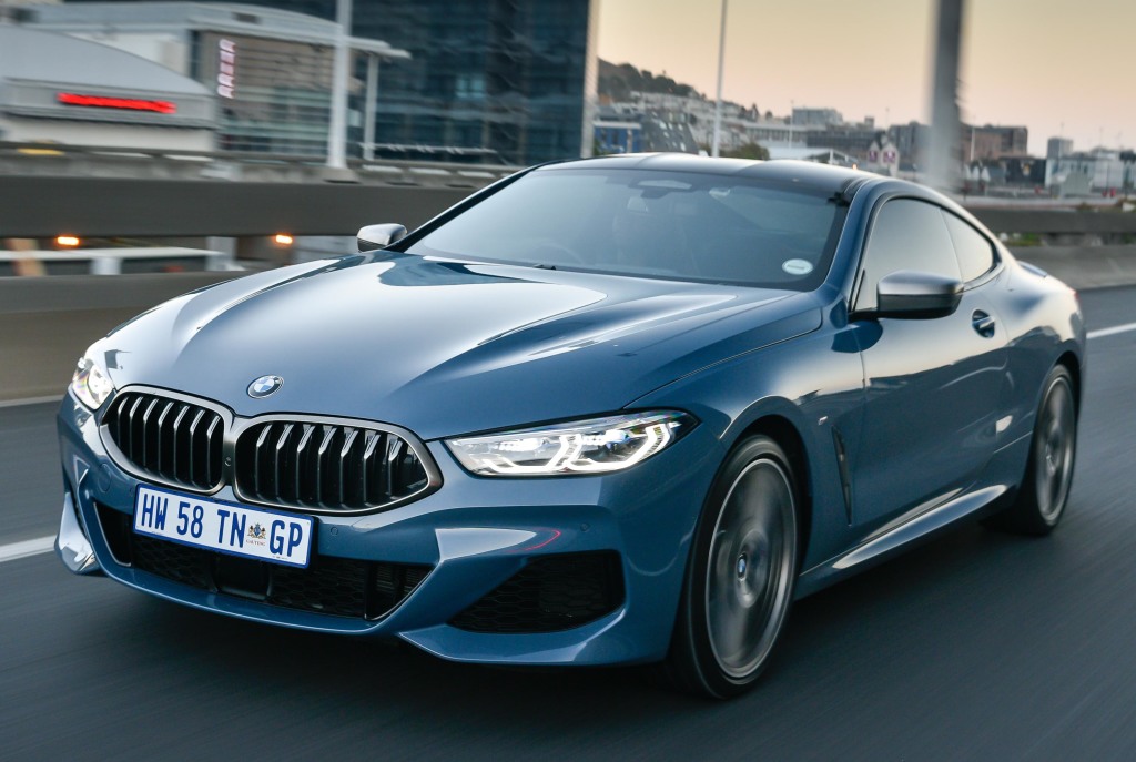 BMW 8 серия G15